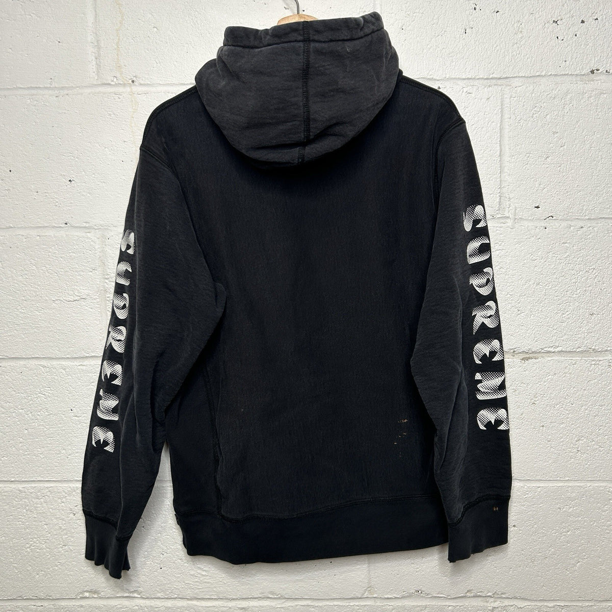 Supreme Gradient Sleeve Logo Hooded Sweatshirt “Black” FW18 Men’s Medium