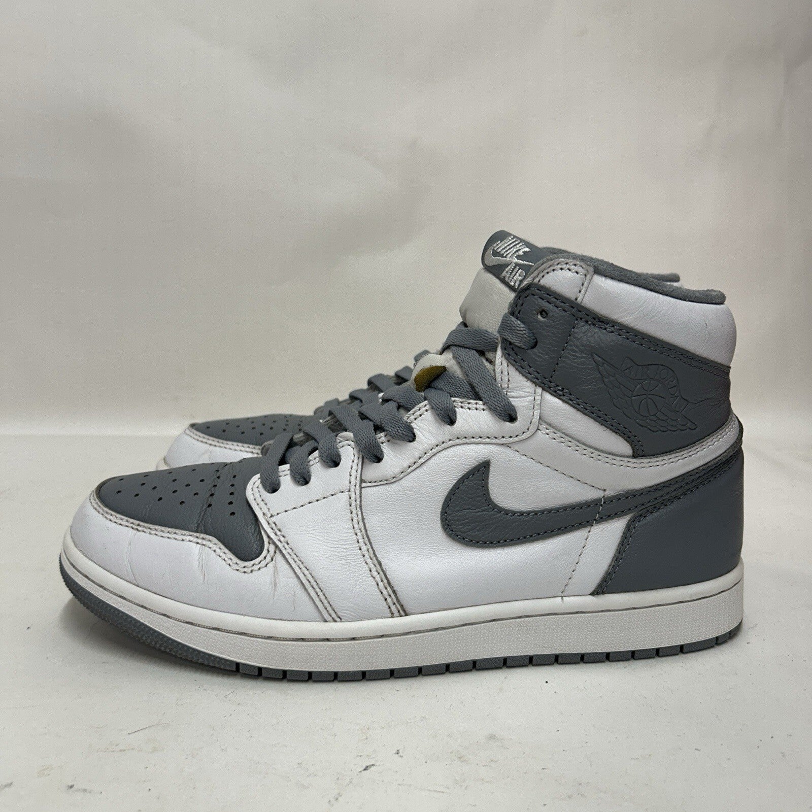 Nike Air Jordan 1 Retro High OG “Stealth Grey White” 555088-037 Men’s 9 Worn