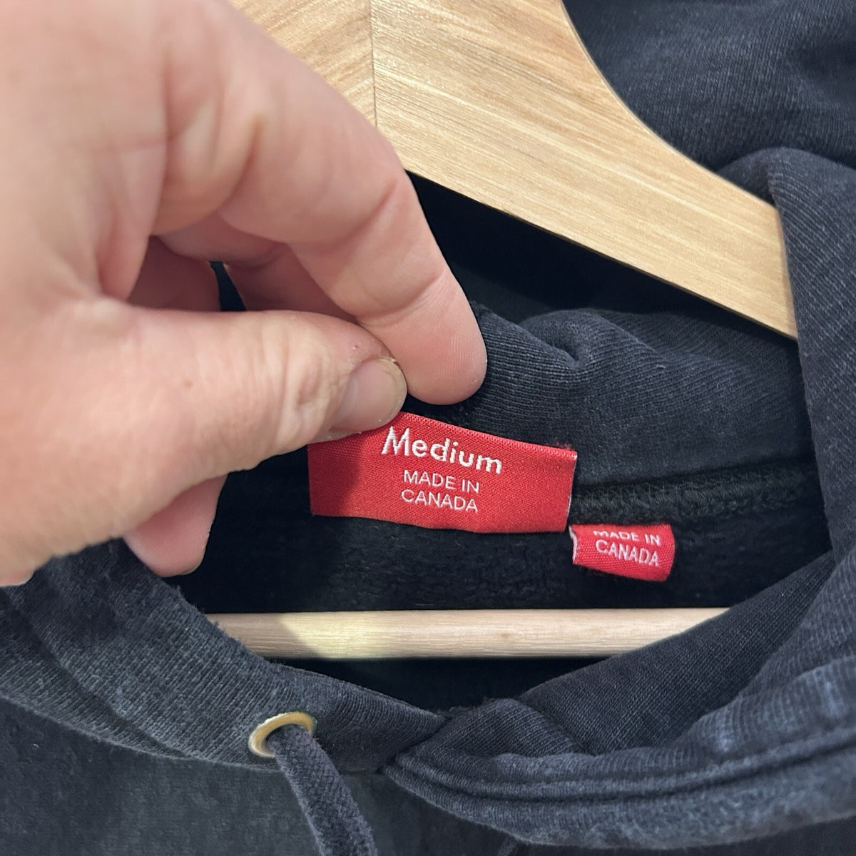 Supreme Gradient Sleeve Logo Hooded Sweatshirt “Black” FW18 Men’s Medium