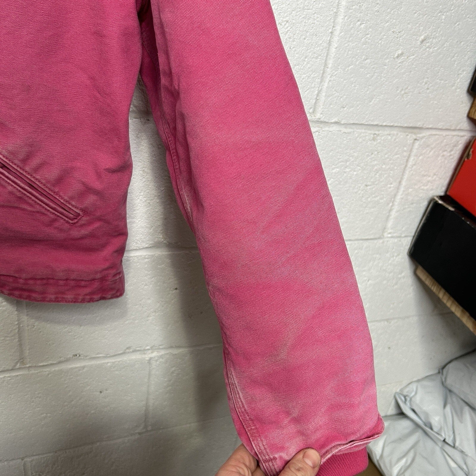 Y2K Carhartt Hooded Detroit Jacket “Watermelon Pink” WJ141