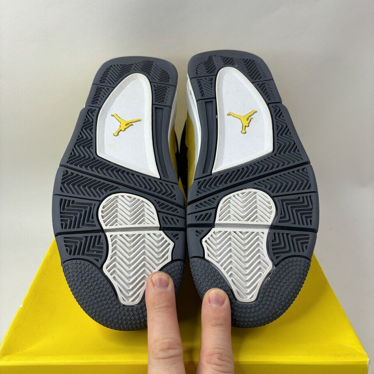 Nike Shoes Air Jordan 4 Retro LS “Lighting” 2024